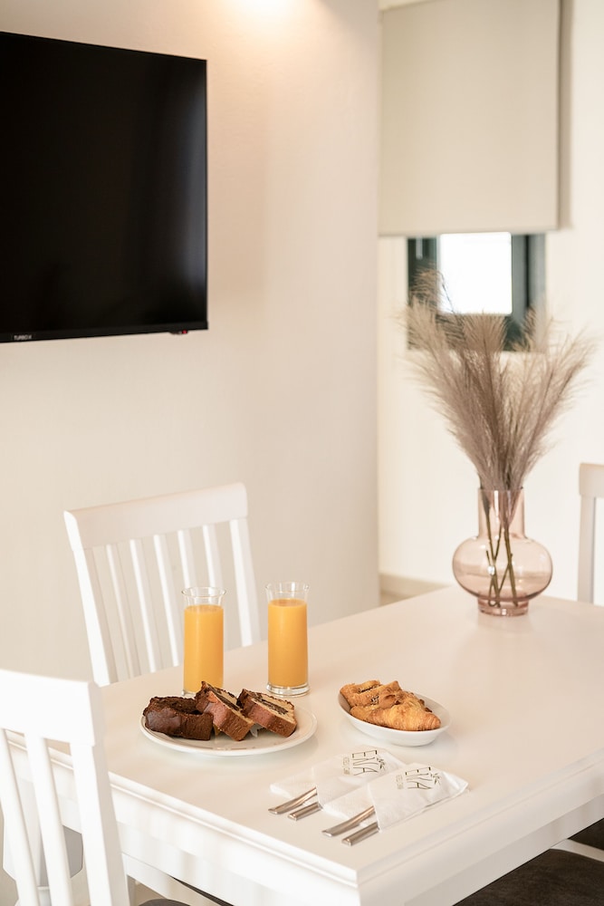 Classic Apartment - Photo 5