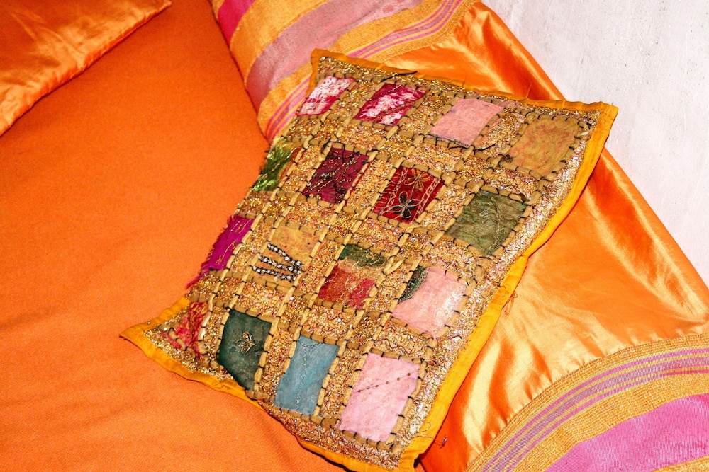 Superior Suite (Orange) photo 2