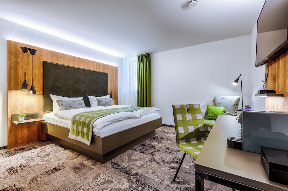 Deluxe Double Room - Photo 1