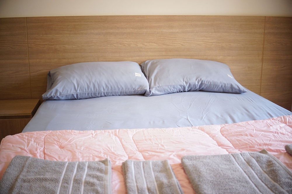 Deluxe Apartment, 1 Bedroom, Air conditioning, City View photo 2