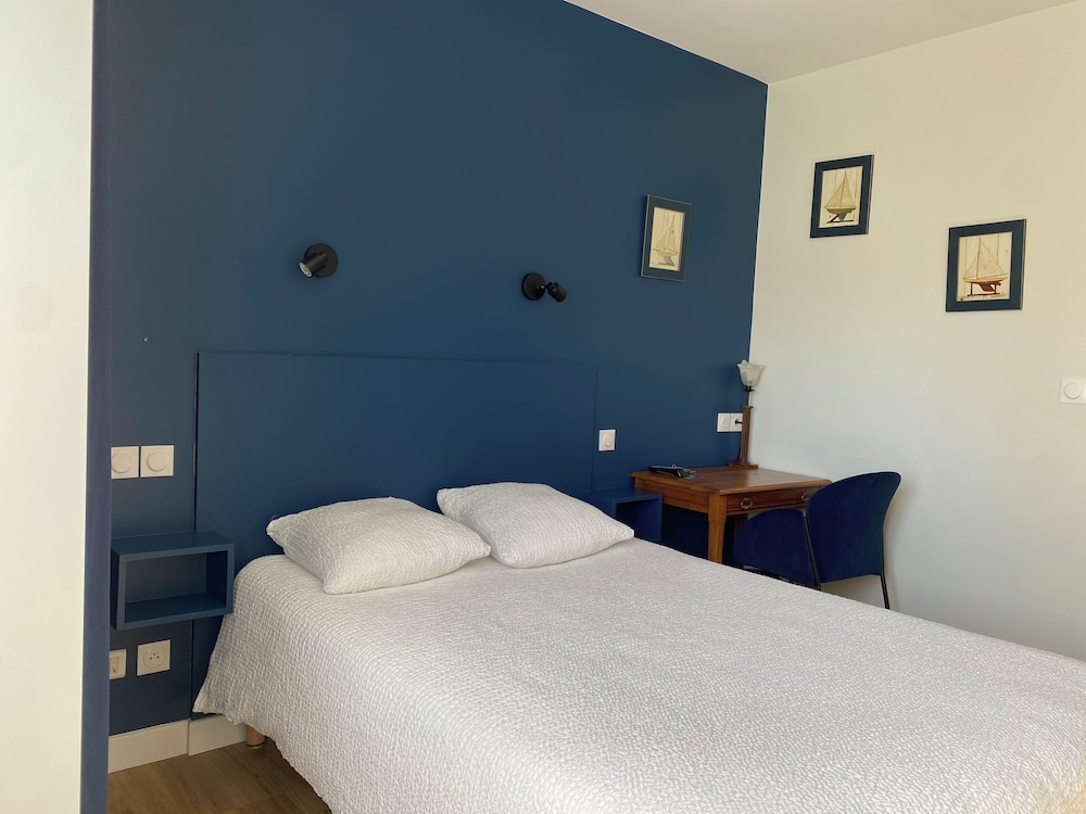 Standard Room photo 1