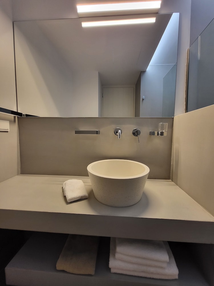 King Suite - Photo 21