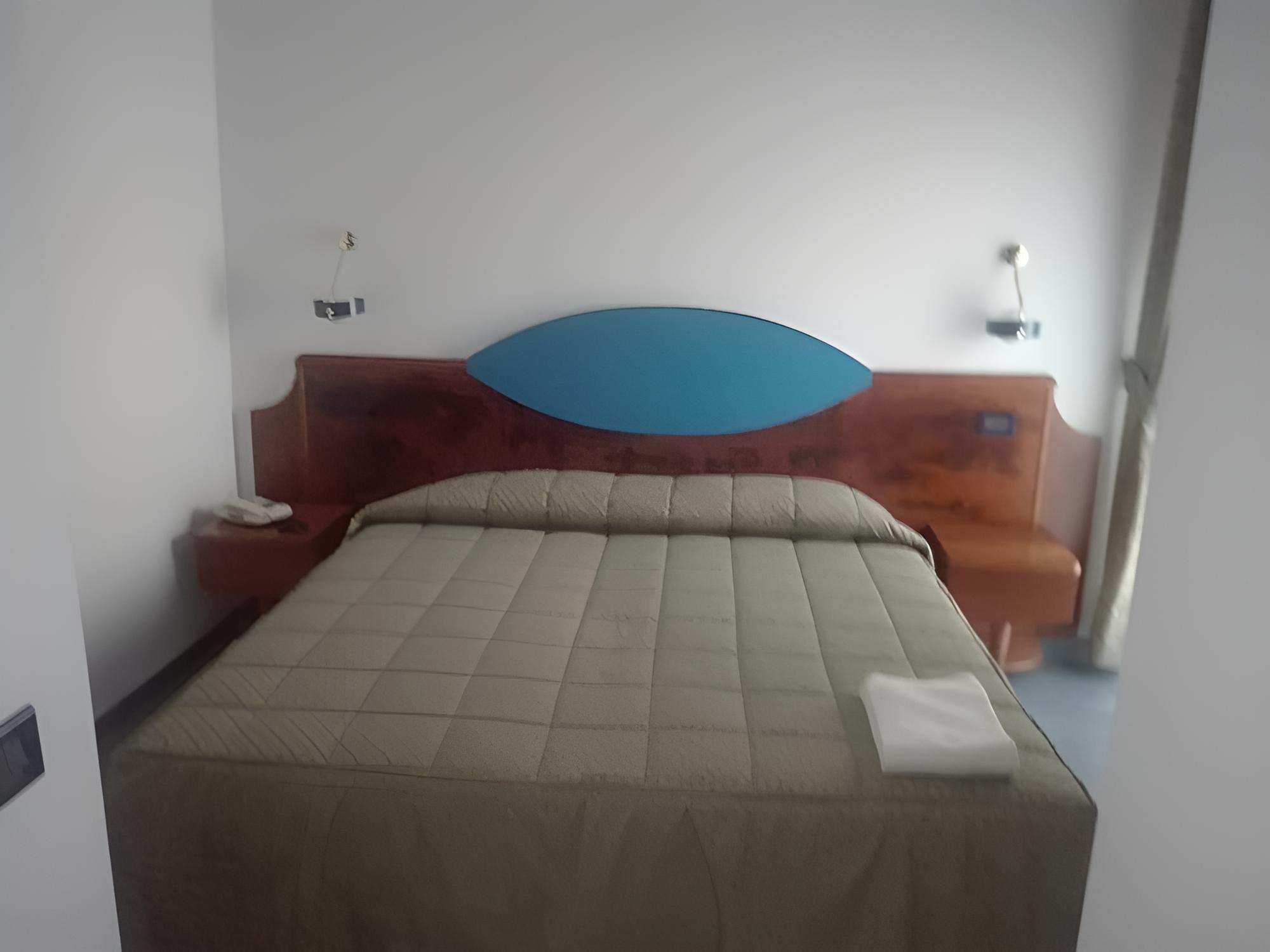 Single Room photo 3