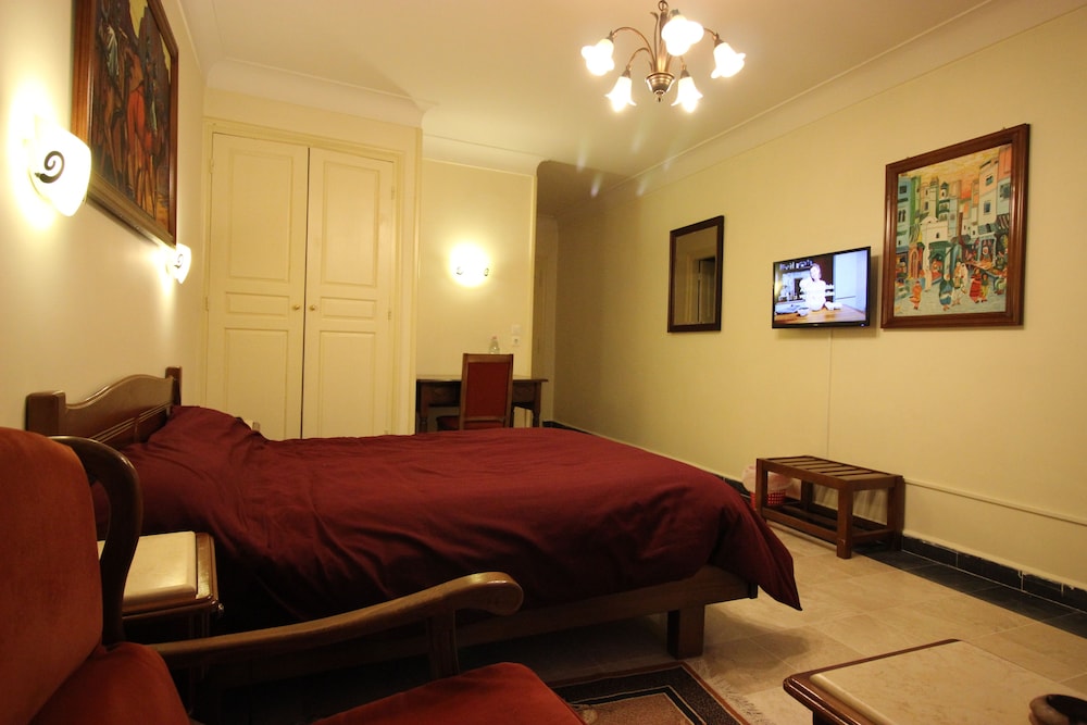Standard Double Room - Photo 3