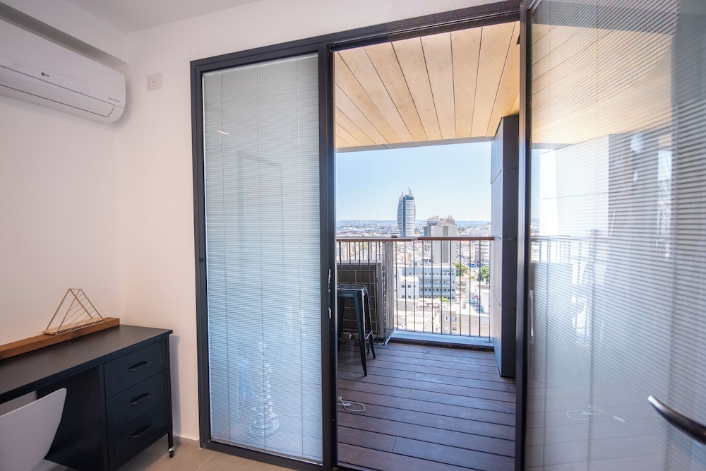 Apartment, 2 Bedrooms, Balcony photo 2
