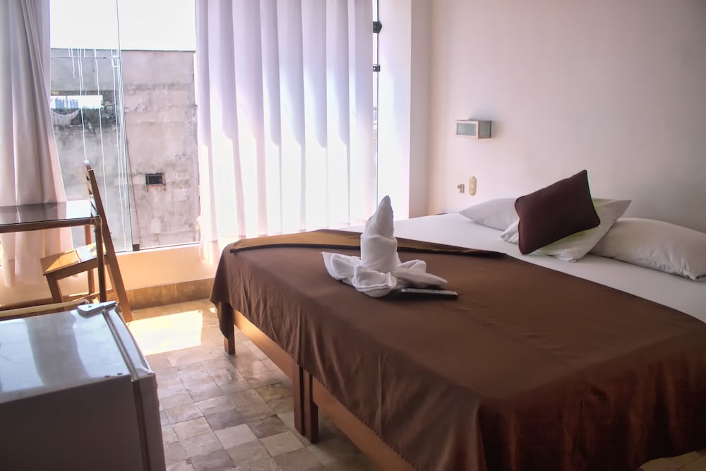 Comfort Single Room, 1 King Bed, Accessible photo 2