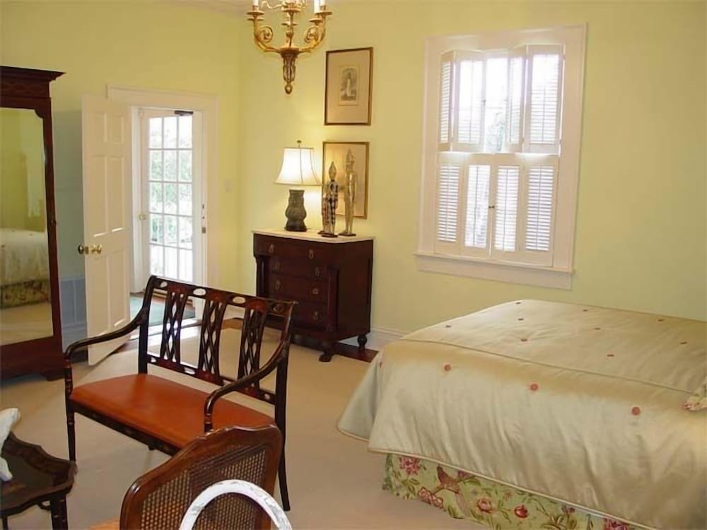 Room, 1 Queen Bed (James Troup Dent Room)