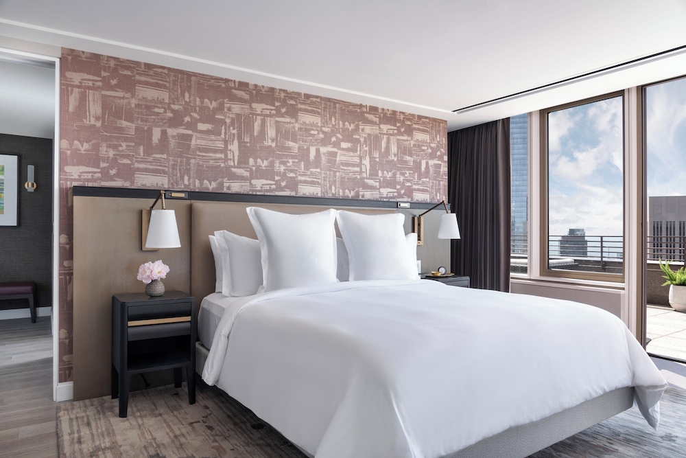 Suite, Terrace (Embarcadero)