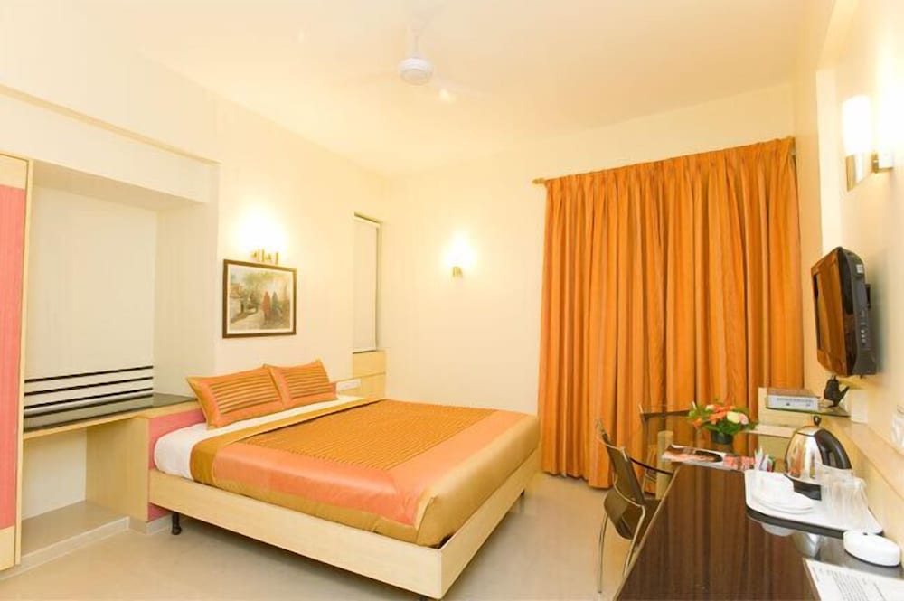 Standard Double or Twin Room photo 2