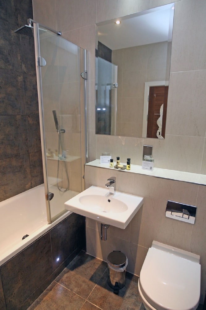 Luxury Room, 1 King Bed, Accessible photo 3