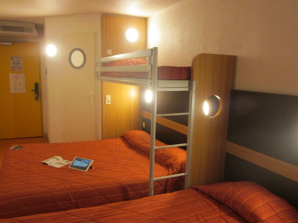Standard Room, Multiple Beds photo 1