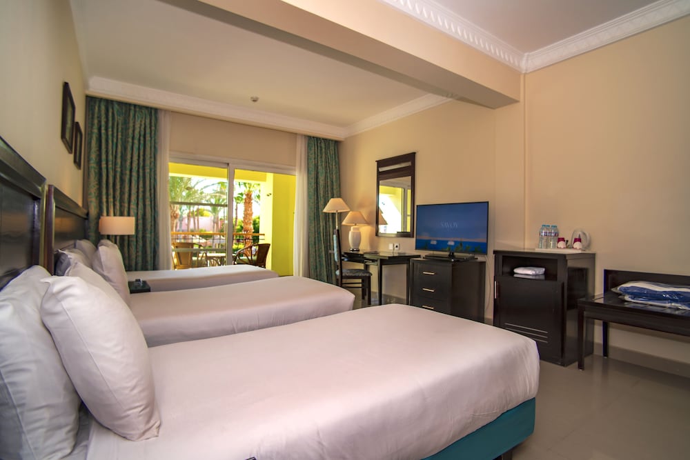 Standard Room, 3 Twin Beds, Garden View - Photo 2