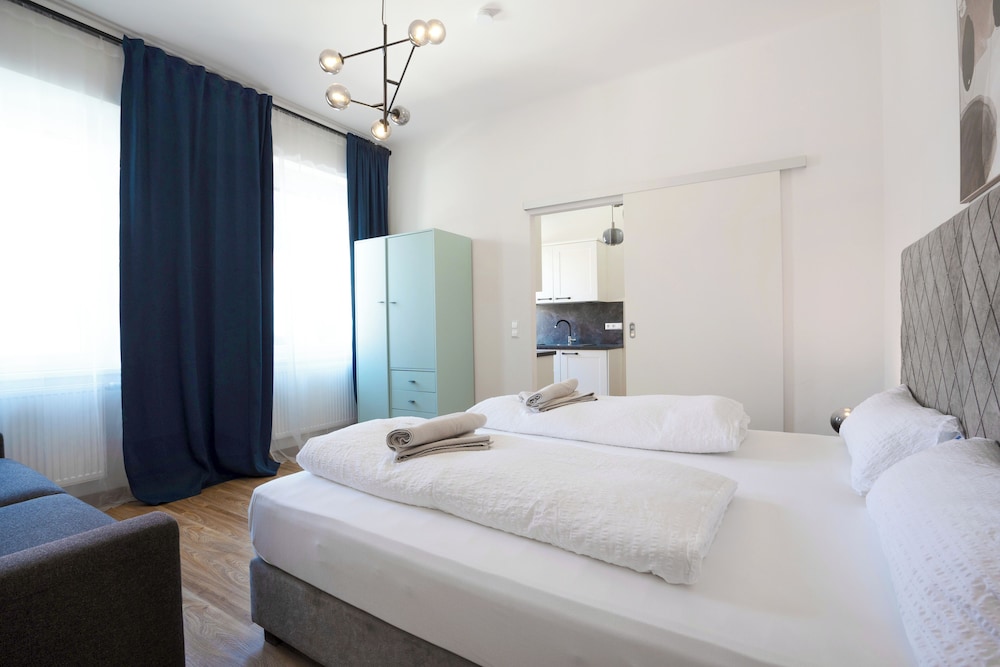 City Apartment, Kitchen