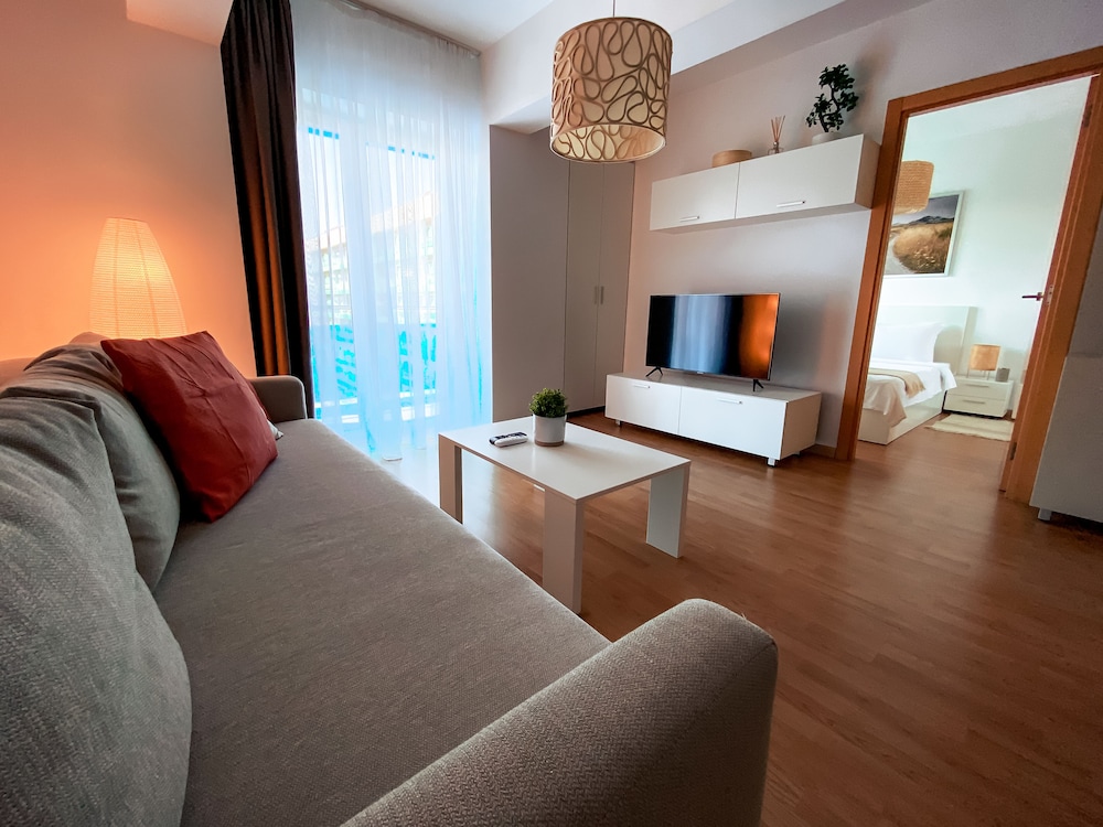 Club Apartment