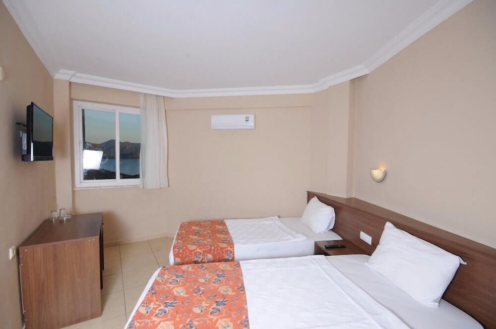 Standard Double or Twin Room, City View photo 3