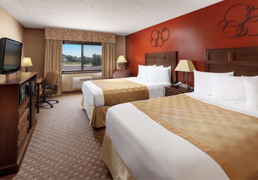 Standard Room, 2 Double Beds, Non Smoking, Refrigerator & Microwave - Photo 1