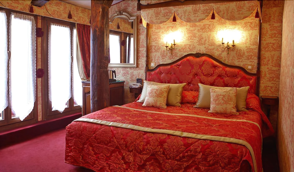 Superior Double Room, Balcony