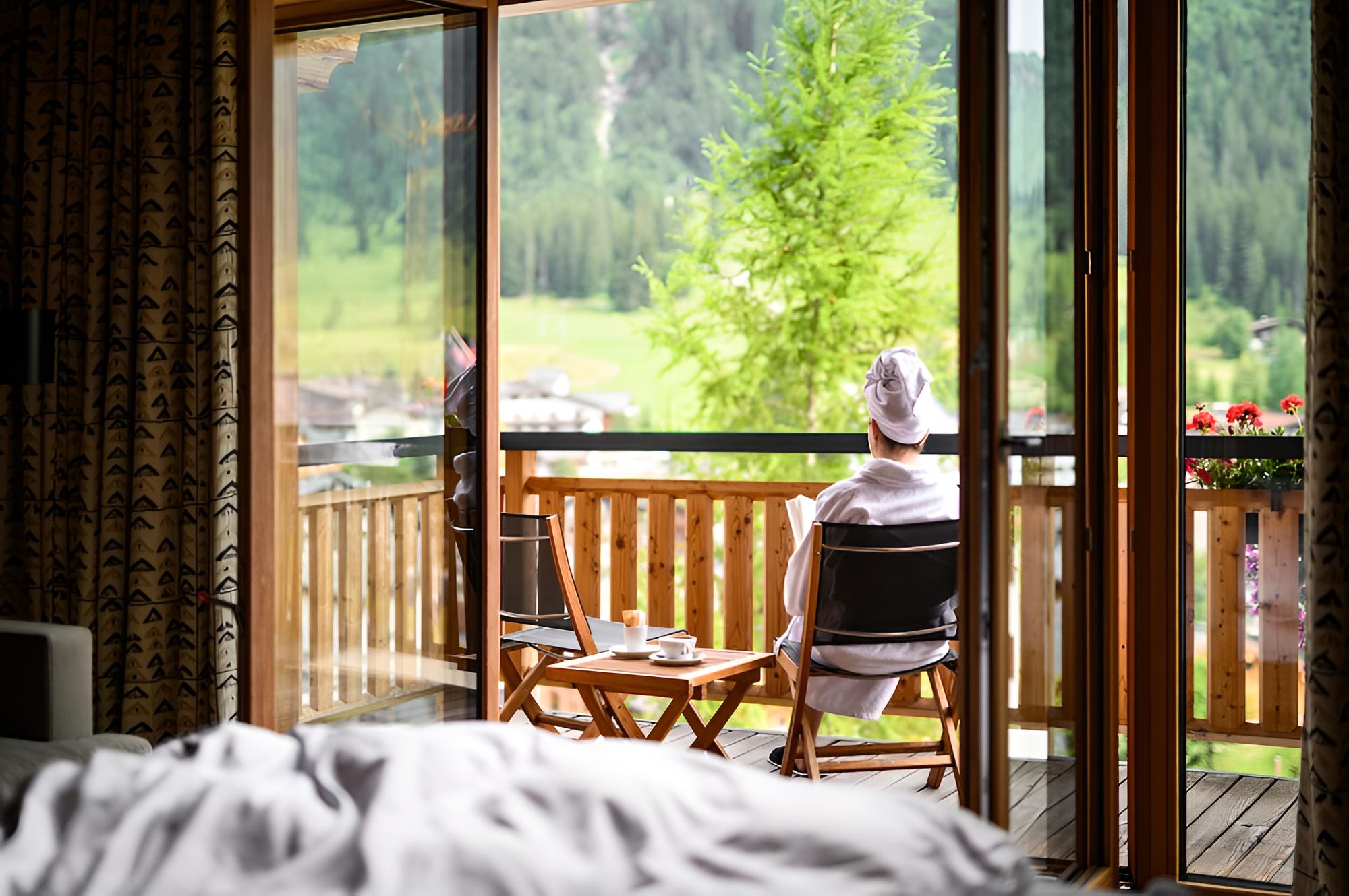 Luxury Suite, 1 Bedroom, Accessible, Mountain View photo 3