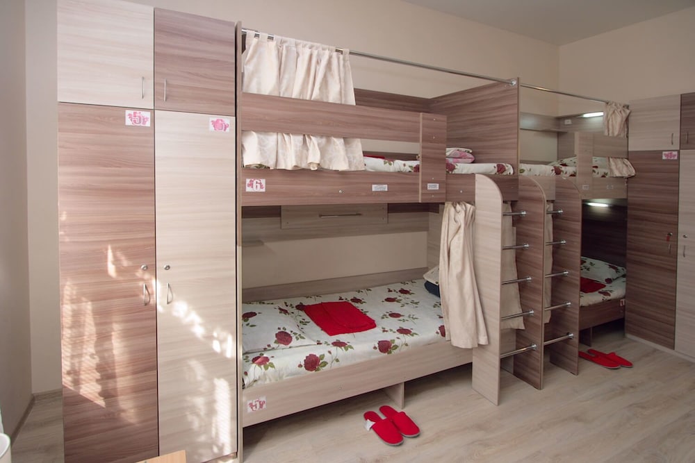 Shared Dormitory, Women only, Private Bathroom (12 beds) photo 2