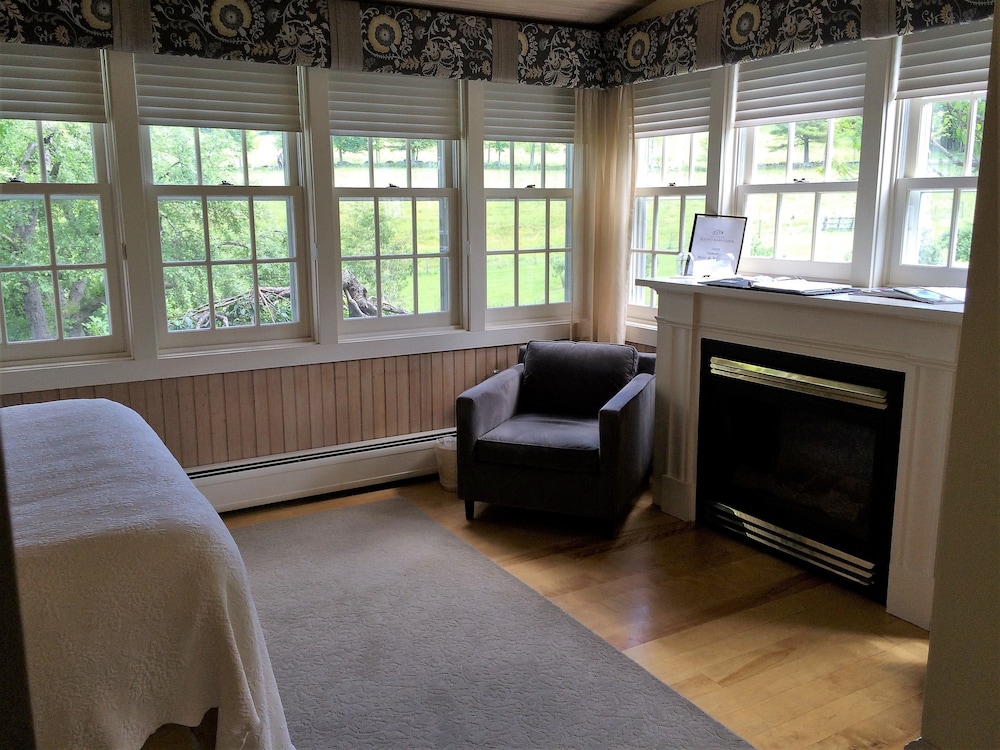 Room (Sterling Room) photo 3