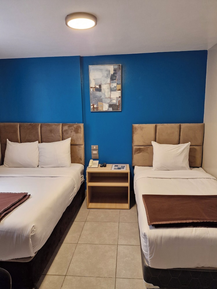 Basic Twin Room photo 3