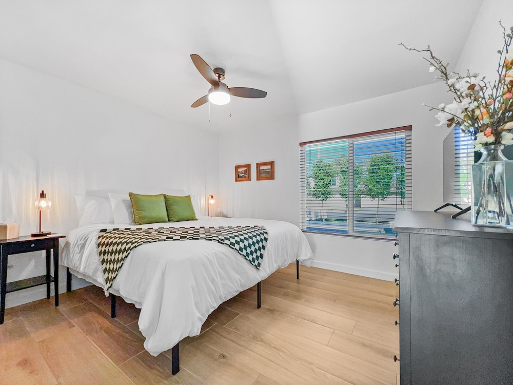 House, 3 Bedrooms photo 2