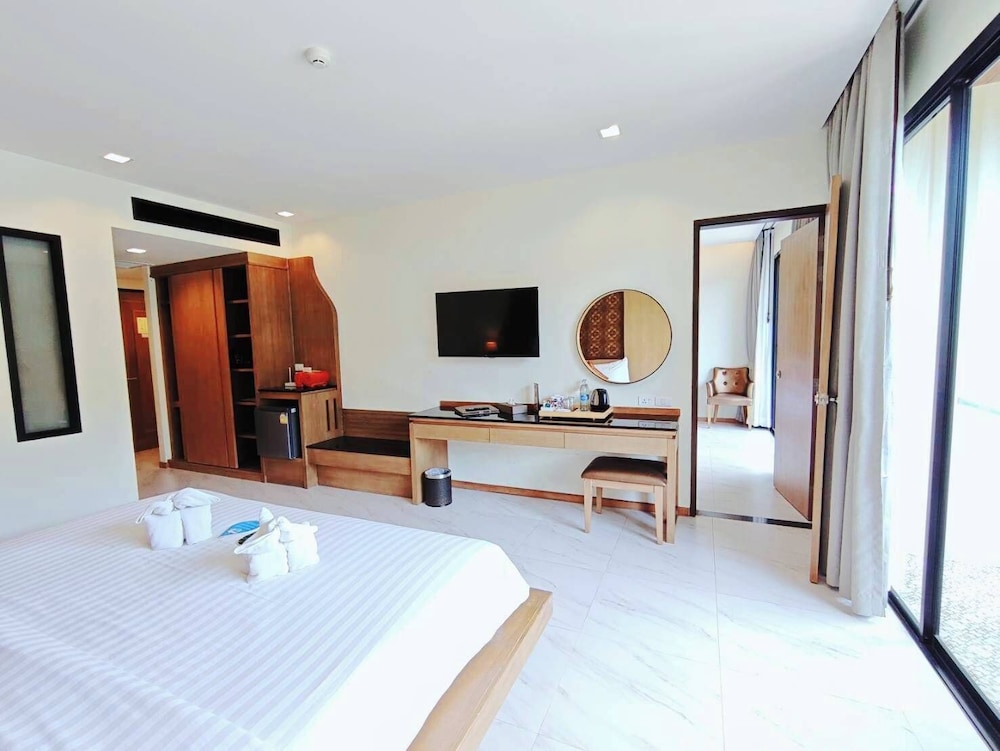 Two Bedrooms Fantasy - Photo 3