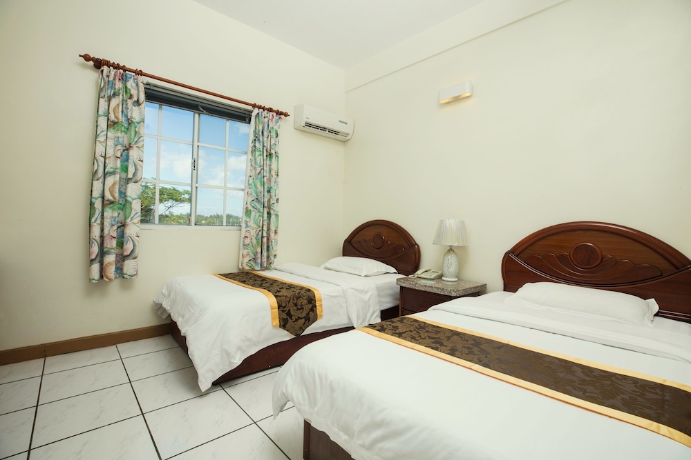 Standard Room, 2 Twin Beds photo 1