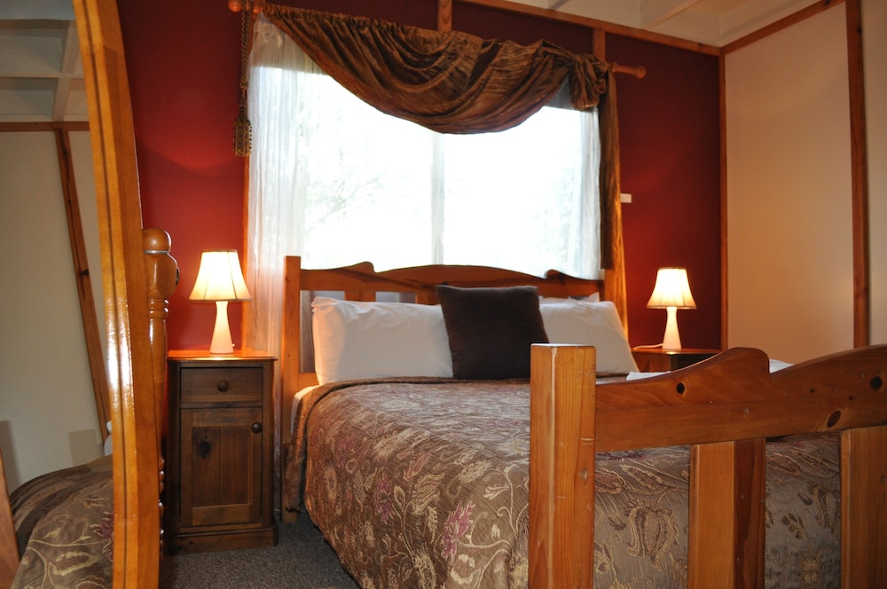 The Kingston photo 1