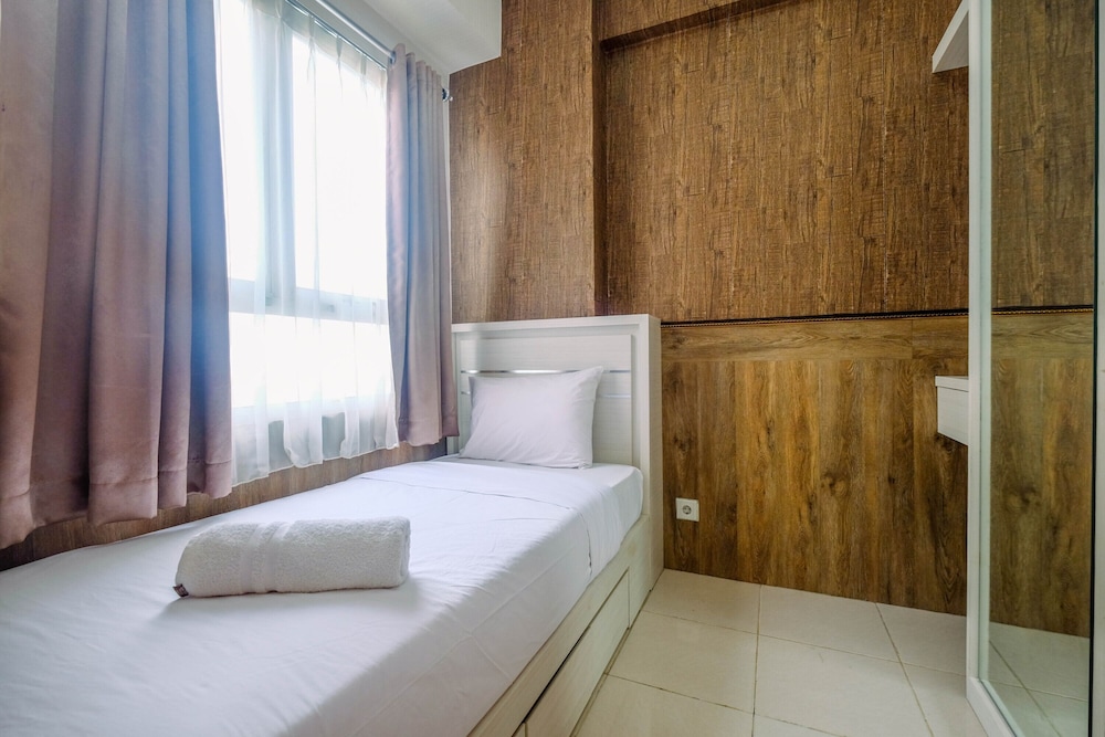 Room - Photo 11