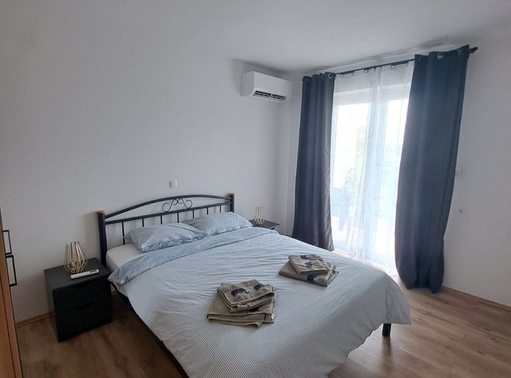 Apartment (Two Bedroom Apartment with Sea View) photo 3