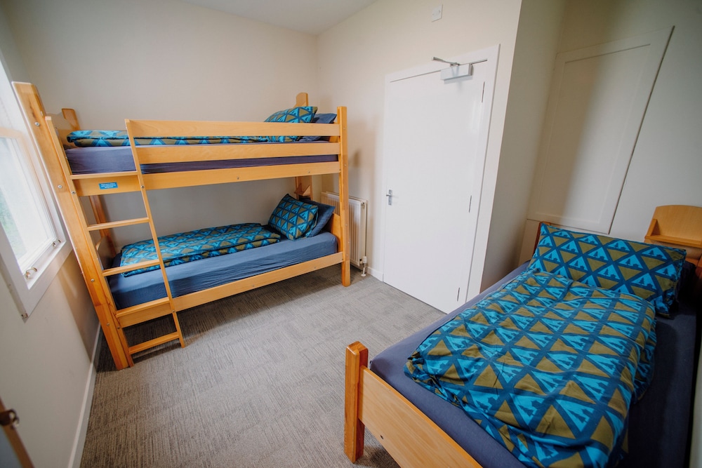 Triple Room, Ensuite photo 1