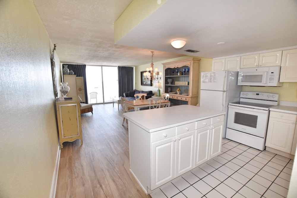 Condo, 1 Bedroom photo 3