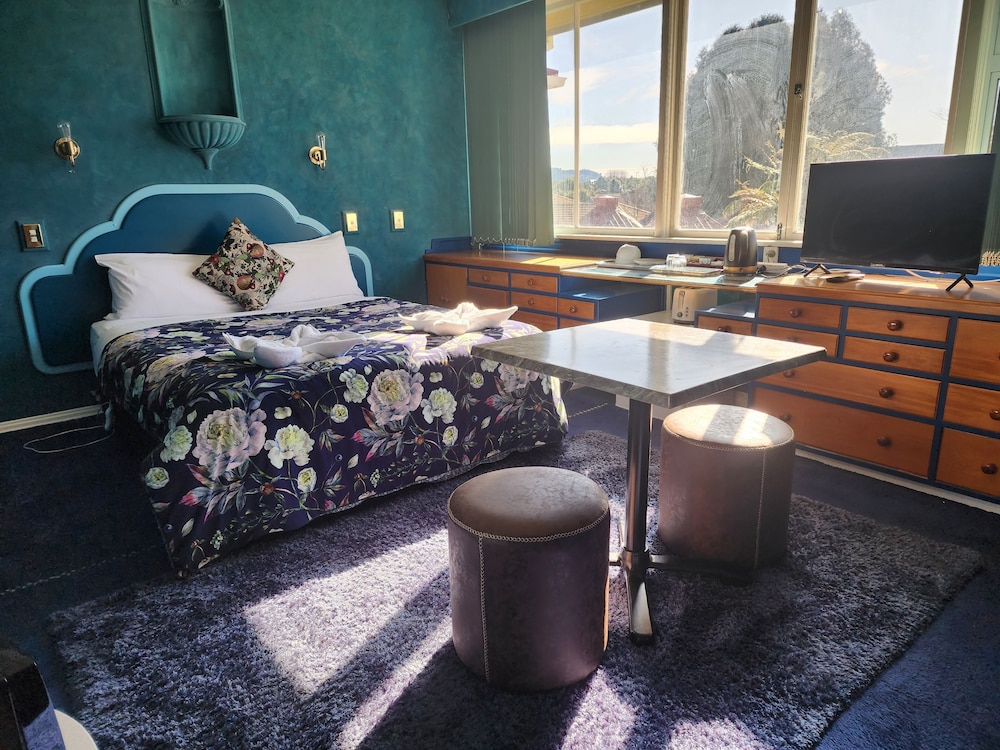 Romantic Room (U) photo 1