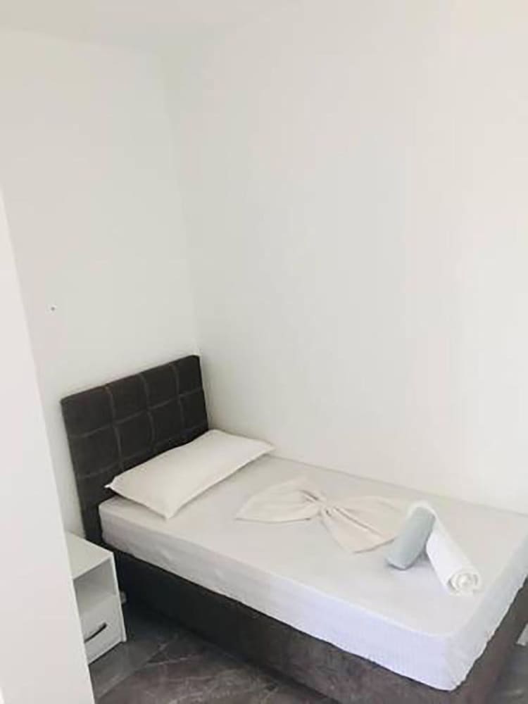 Triple Room, Balcony