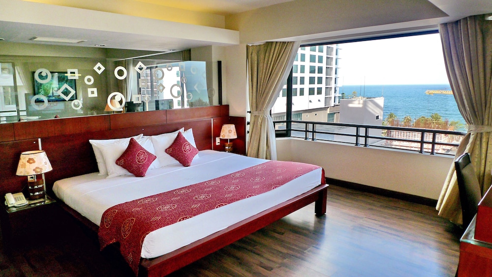 Suite, Sea View - Photo 2