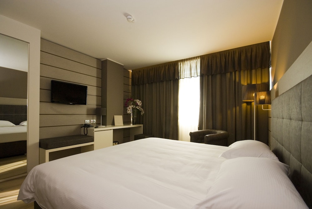 Deluxe Double Room photo 2