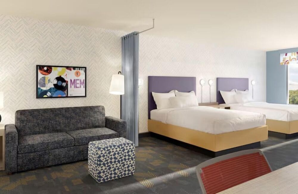 Studio, 2 Queen Beds (Mobility & Hearing, Roll-in Shower)