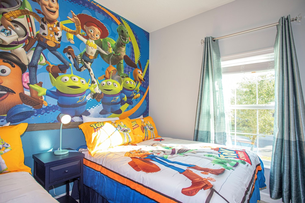 Luxurious 5 Bedroom w Pool Close to Disney 9017 Championsgateresort, 写真 39