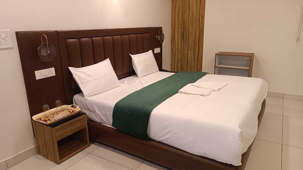 Deluxe Apartment