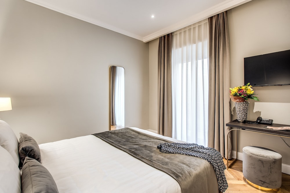 Standard Double Room, Annex Building (Via del Tritone 66) photo 3