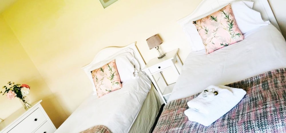 Room, 1 Bedroom photo 3