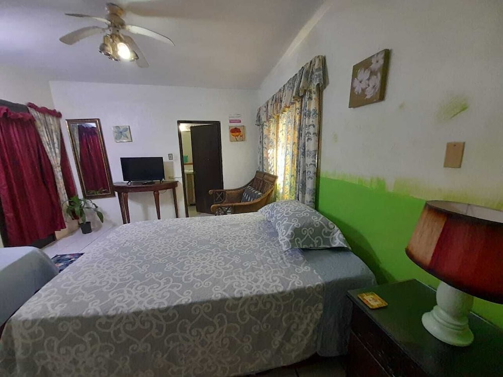 Economy Double Room, Multiple Beds photo 2