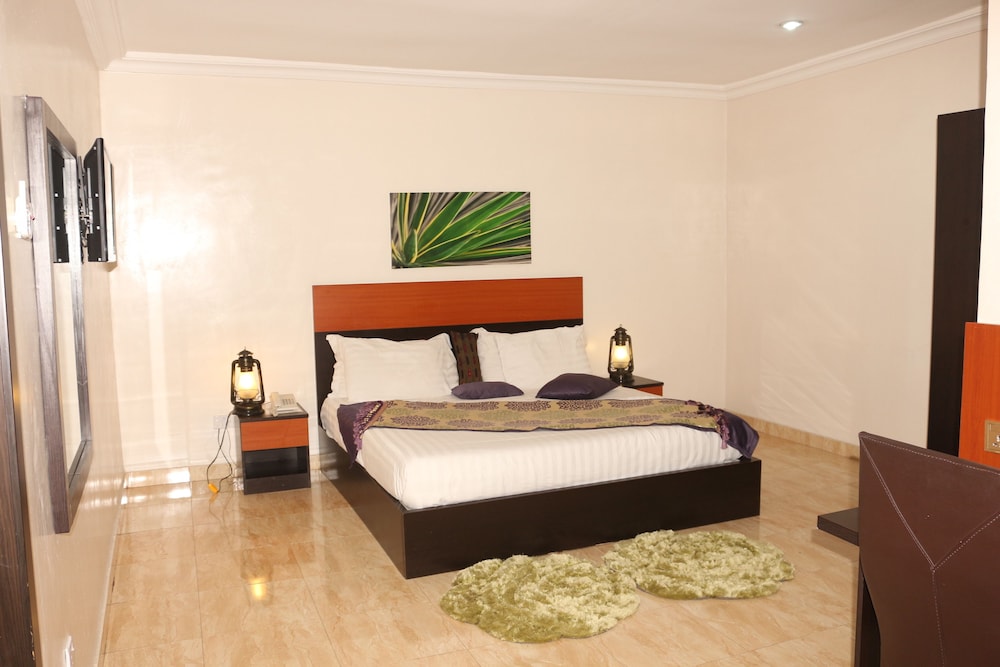 Luxury Studio photo 2