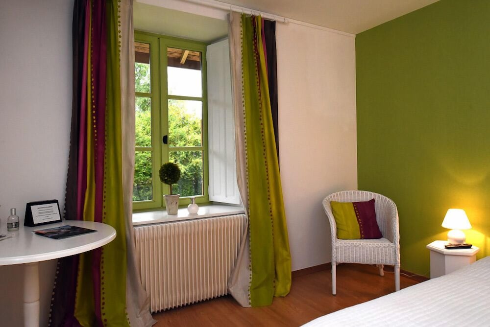 Standard Triple Room (Pistache) photo 3