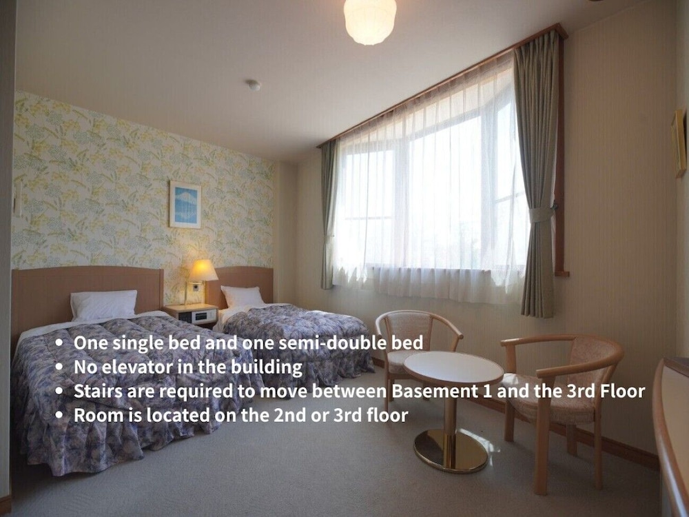 Classic Twin Room photo 1