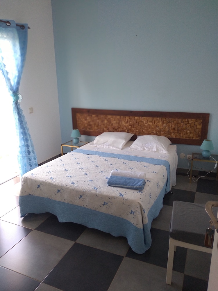 Basic Room, 1 Bedroom, Smoking, City View photo 1