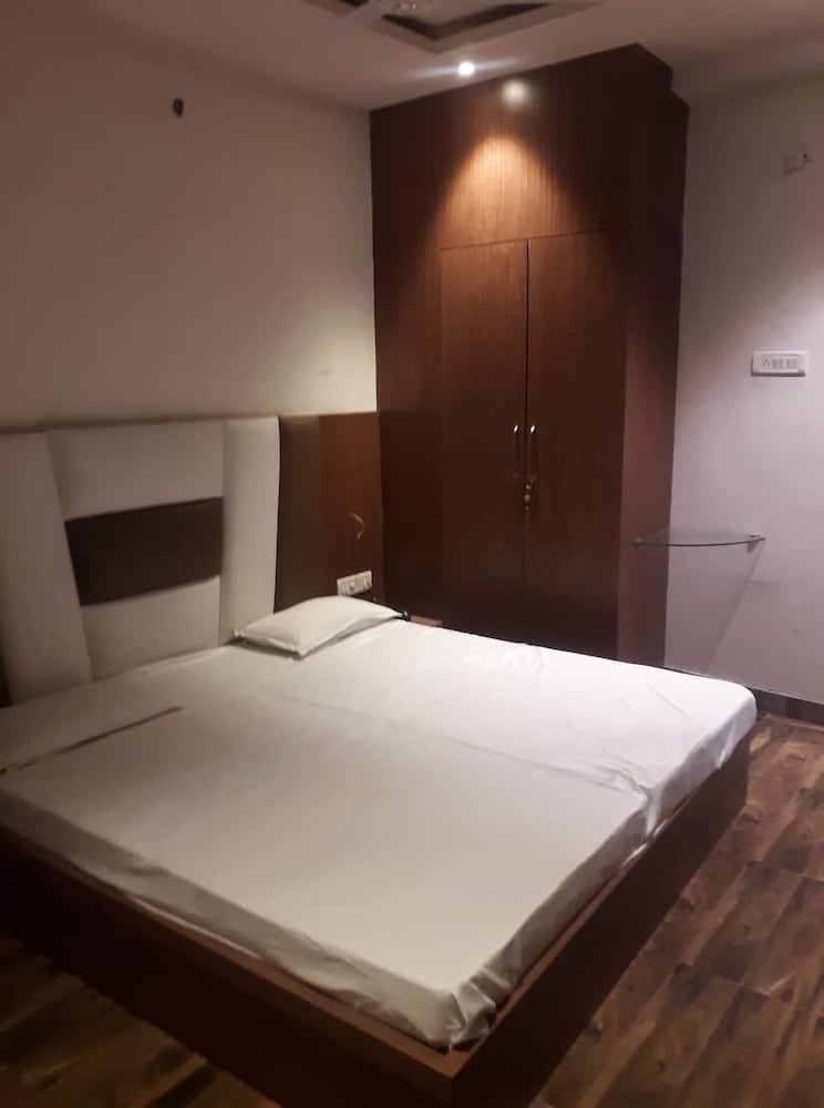 Business Room