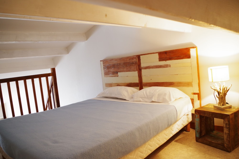 Apartment, 2 Bedrooms (T3 Mezzanine) photo 1