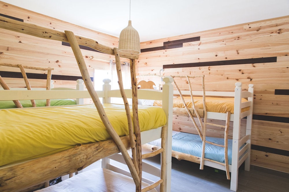 Basic Shared Dormitory, 2 Bedrooms photo 2
